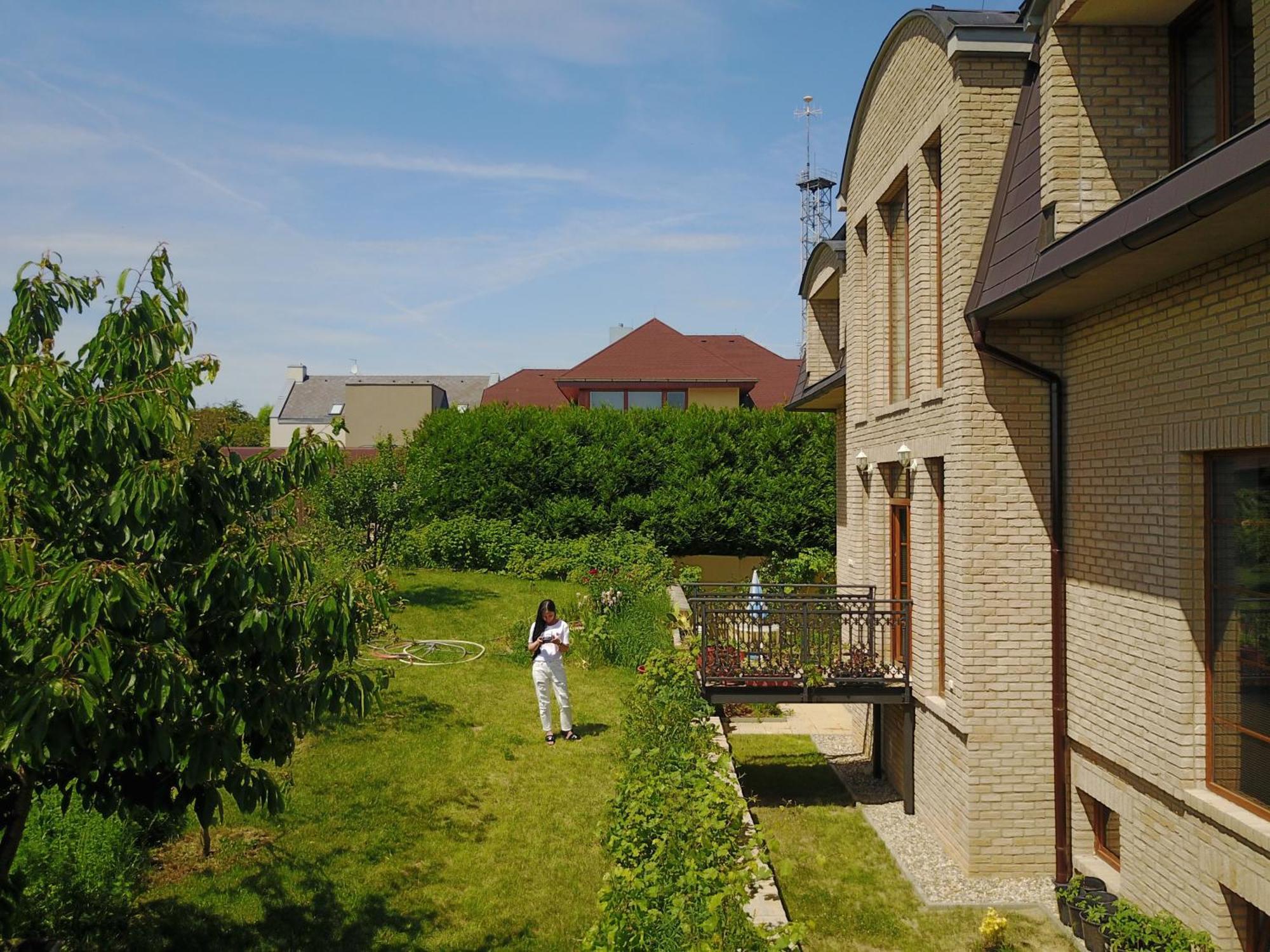 פראג Villa Homestay Nad Helmrovkou מראה חיצוני תמונה