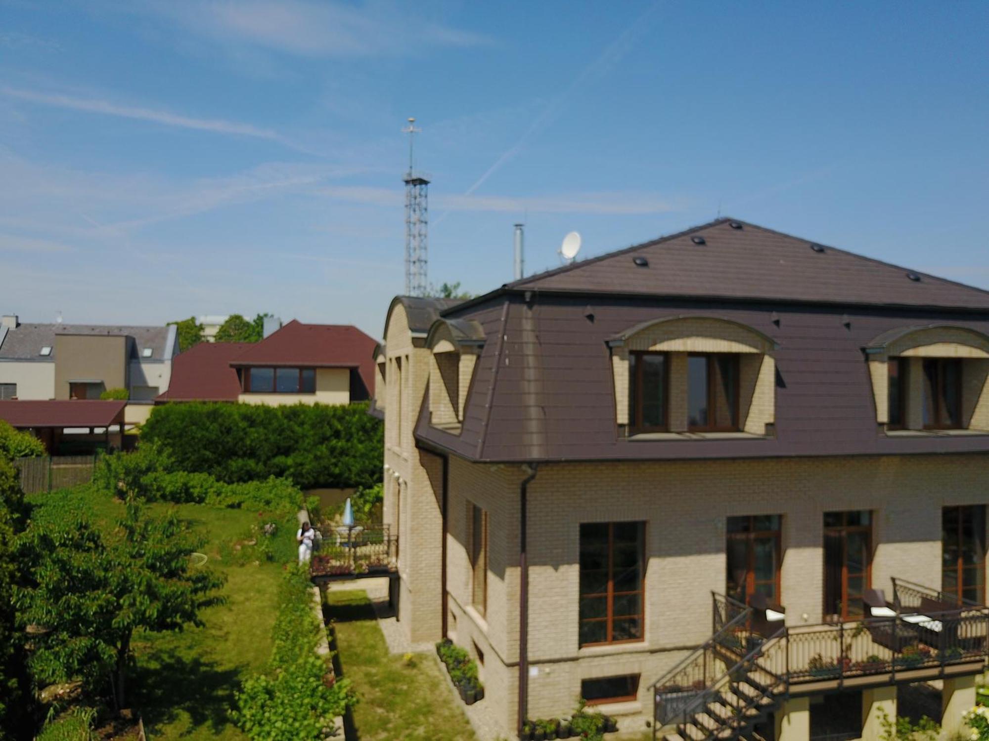 פראג Villa Homestay Nad Helmrovkou מראה חיצוני תמונה