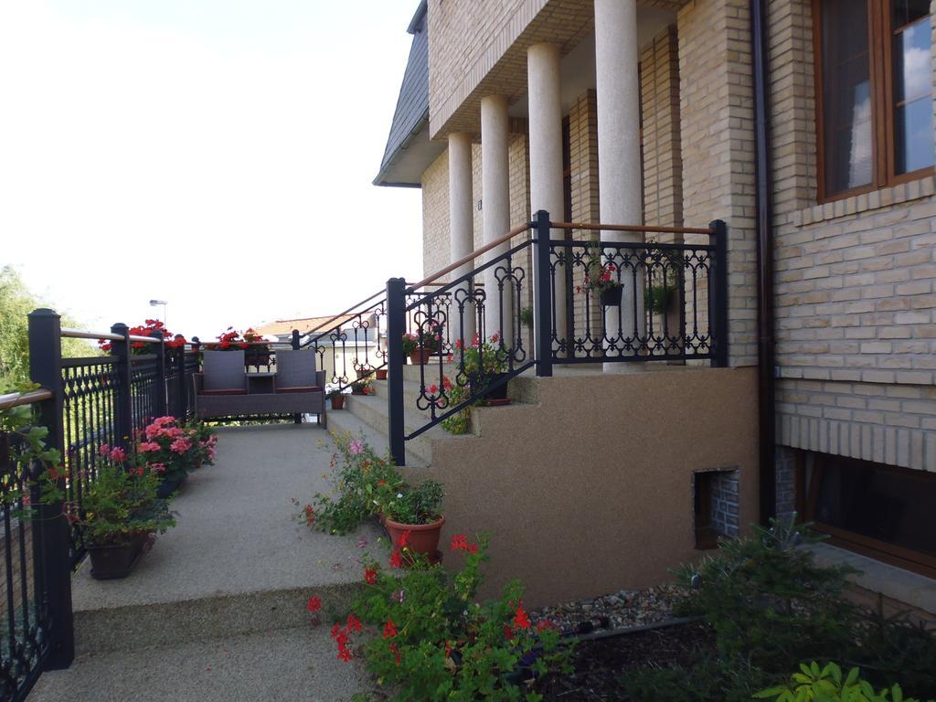 פראג Villa Homestay Nad Helmrovkou מראה חיצוני תמונה
